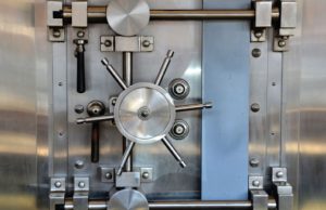 vault door at credit union installed by black mesa security